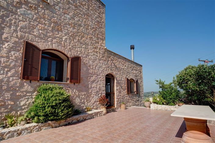 Image No.20-3 Bed Village House for sale