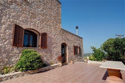 elxis-at-home-in-greece-crete-stone-house-27