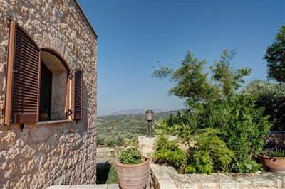 elxis-at-home-in-greece-crete-stone-house-25-