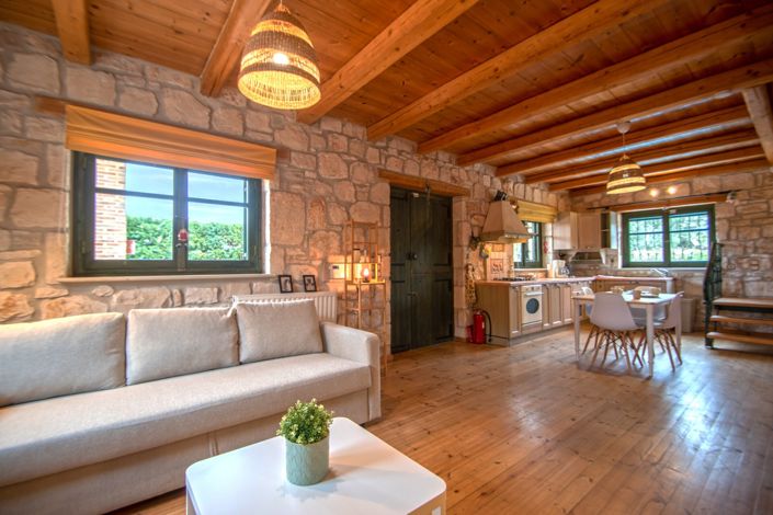 Image No.22-4 Bed Village House for sale