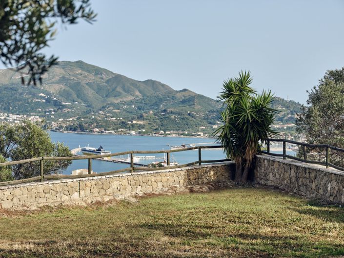 Image No.2-10 Bed Village House for sale