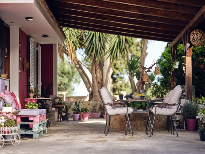 Image No.7-10 Bed Village House for sale