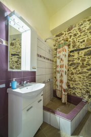 elxisathomeingreecelasithi-traditional-studio
