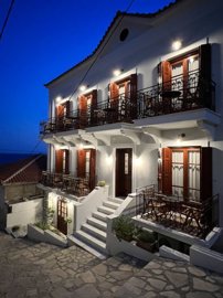 1 - Aegean islands, Townhouse