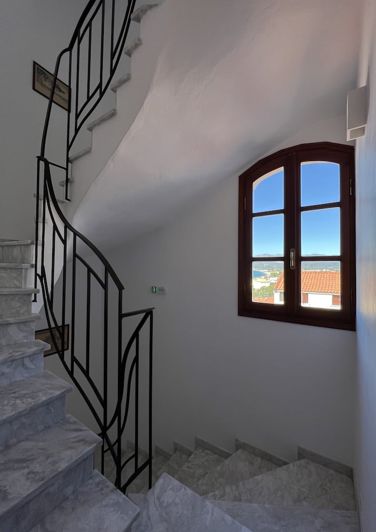 Image No.7-14 Bed Townhouse for sale