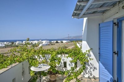 elxis-naxos-house-for-sale-at-home-in-greece8