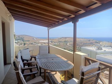 elxis-at-home-in-greece-home-syros12