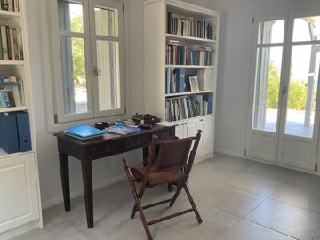elxis-at-home-in-greeceverdant-seaview-villa1