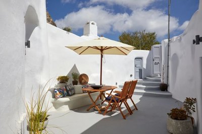 elxis-at-home-in-greece-imerovigli-thira-sant