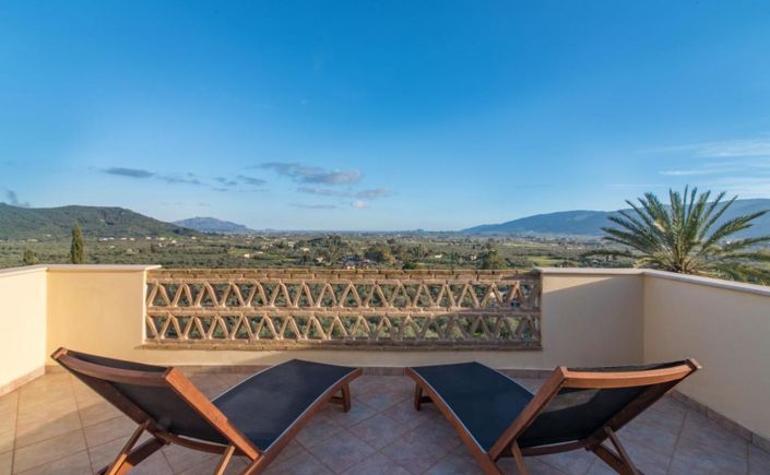 Image No.1-5 Bed Villa for sale