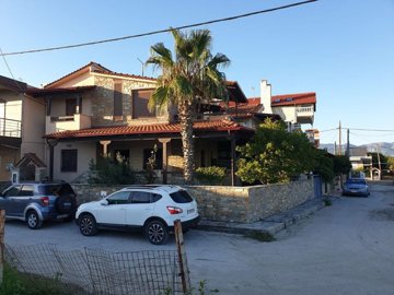 elxis-at-home-in-greeceseafront-house-messaga
