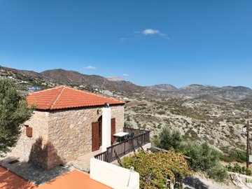 elxis-at-home-in-greece-villa-olea-in-karpath