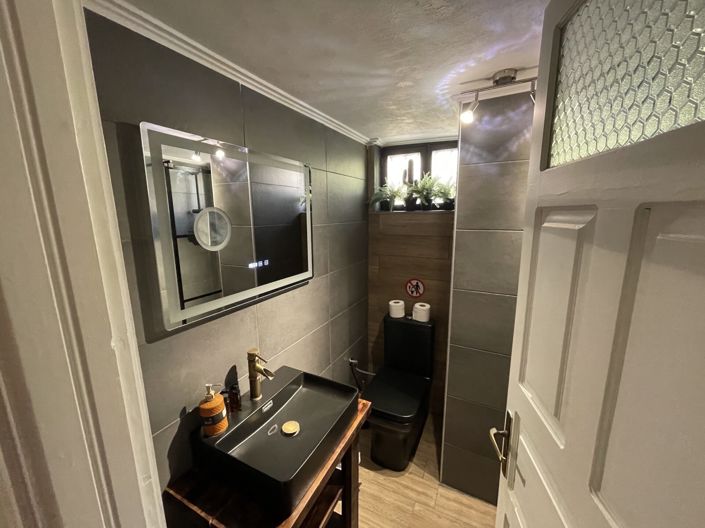 Image No.17-3 Bed Apartment for sale