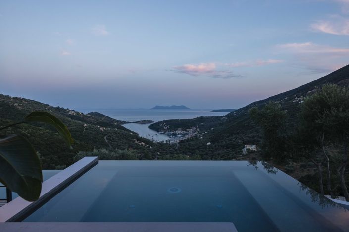 Image No.7-6 Bed Villa for sale