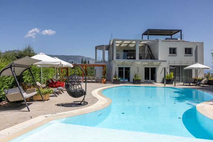 Image No.2-Villa de 5 chambres à vendre à Îles Ioniennes