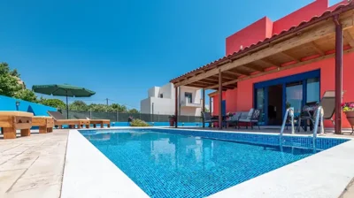 elxis-at-home-in-greecebright-villa-gennadi11