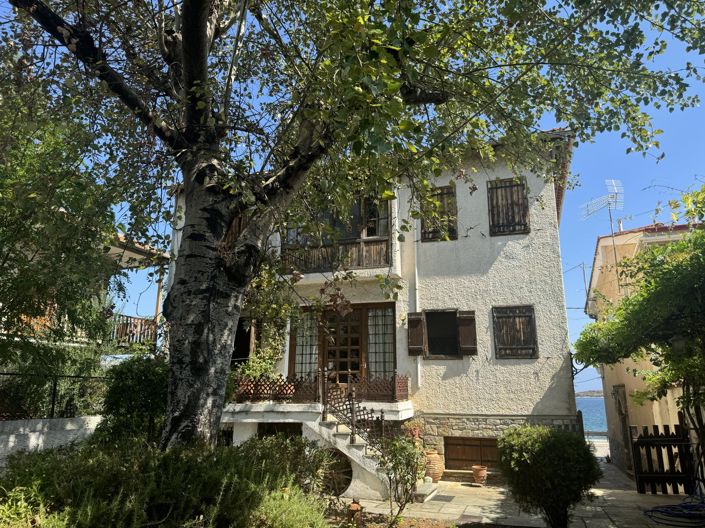 Image No.2-Maison de village de 5 chambres à vendre à Magnésie