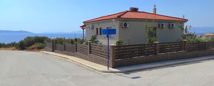Image No.1-Villa de 3 chambres à vendre à Grèce centrale