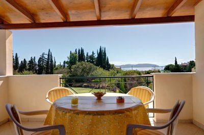 villa-in-porto-hydra-elxis-at-home-in-greece-