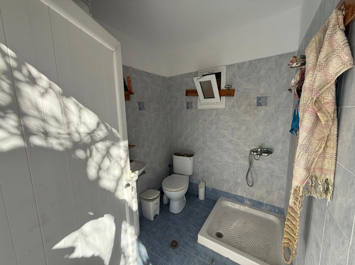 Image No.15-5 Bed Townhouse for sale