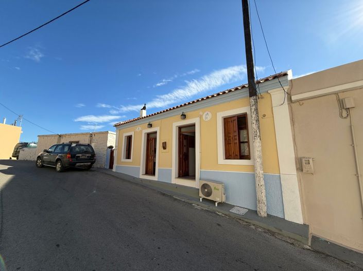 Image No.21-5 Bed Townhouse for sale