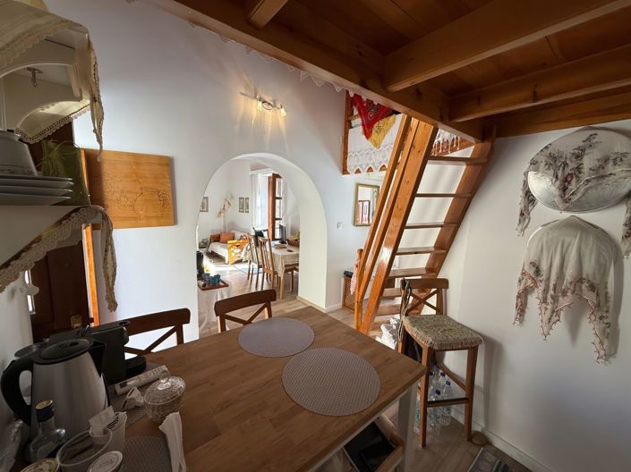 Image No.7-5 Bed Townhouse for sale