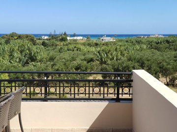 elxis-at-home-in-greeceselini-villas40