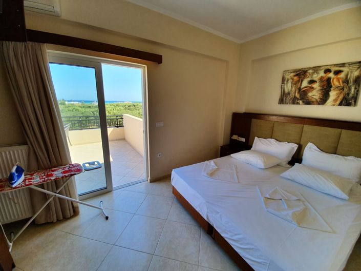 Image No.20-3 Bed Villa for sale