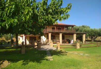 elxis-at-home-in-greeceseasidegardenescape12