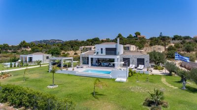 elxis-at-home-in-greececrystalbayvillas63