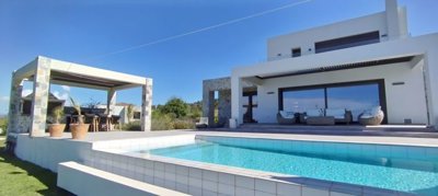 elxis-at-home-in-greececrystal-bay-villas-kef