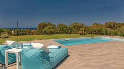 elxis-at-home-in-greececrystal-bay-villas-kef