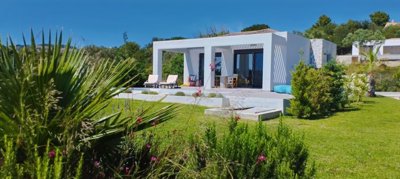 elxis-at-home-in-greececrystal-bay-villas-kef
