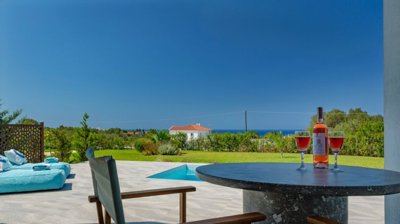 elxis-at-home-in-greececrystal-bay-villas-kef