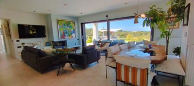 elxis-at-home-in-greececrystal-bay-villas-kef