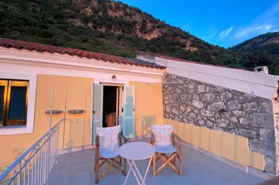 elxis-at-home-in-greeceterra-petra-corfu8