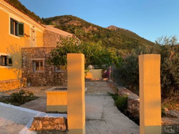 elxis-at-home-in-greeceterra-petra-corfu25