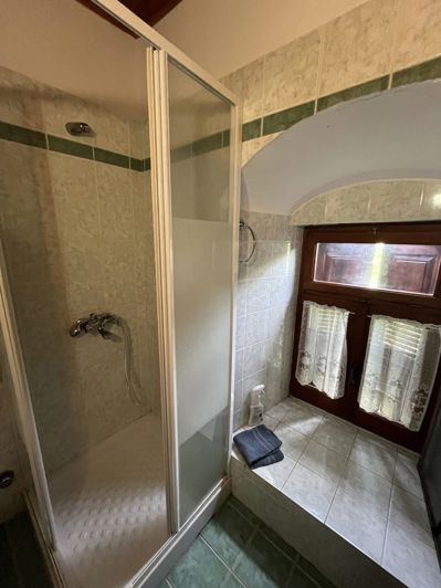 Image No.18-5 Bed Village House for sale