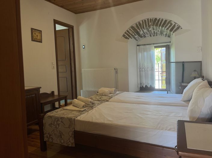 Image No.19-5 Bed Village House for sale