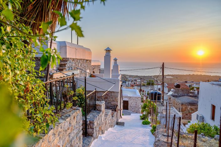 Image No.4-4 Bed Village House for sale