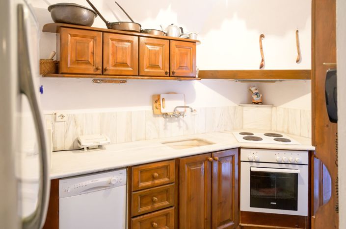 Image No.9-4 Bed Village House for sale