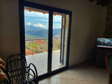 elxis-at-home-in-greecevillage-home-in-arkadi