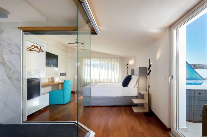 Image No.12-6 Bed Villa for sale