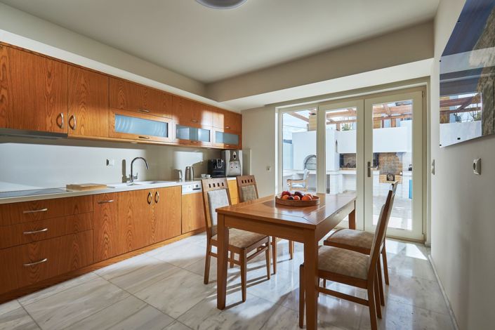 Image No.8-6 Bed Villa for sale