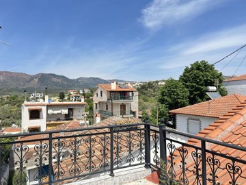 elxis-at-home-in-greece-thassos-village-home2