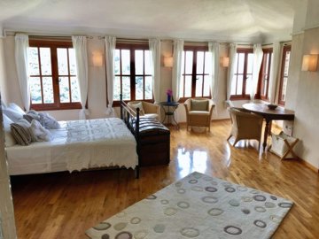 elxis-at-home-in-greece-koukourava-balcony-vi