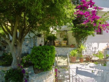elxis-at-home-in-greece-koukourava-balcony-vi