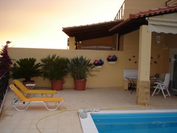 elxis-at-home-in-greeceseaview-villa-theologo