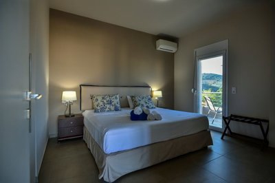 elxis-at-home-in-greece-seaview-villas-near-h