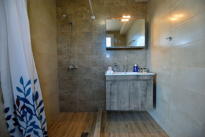 Image No.25-2 Bed Villa for sale